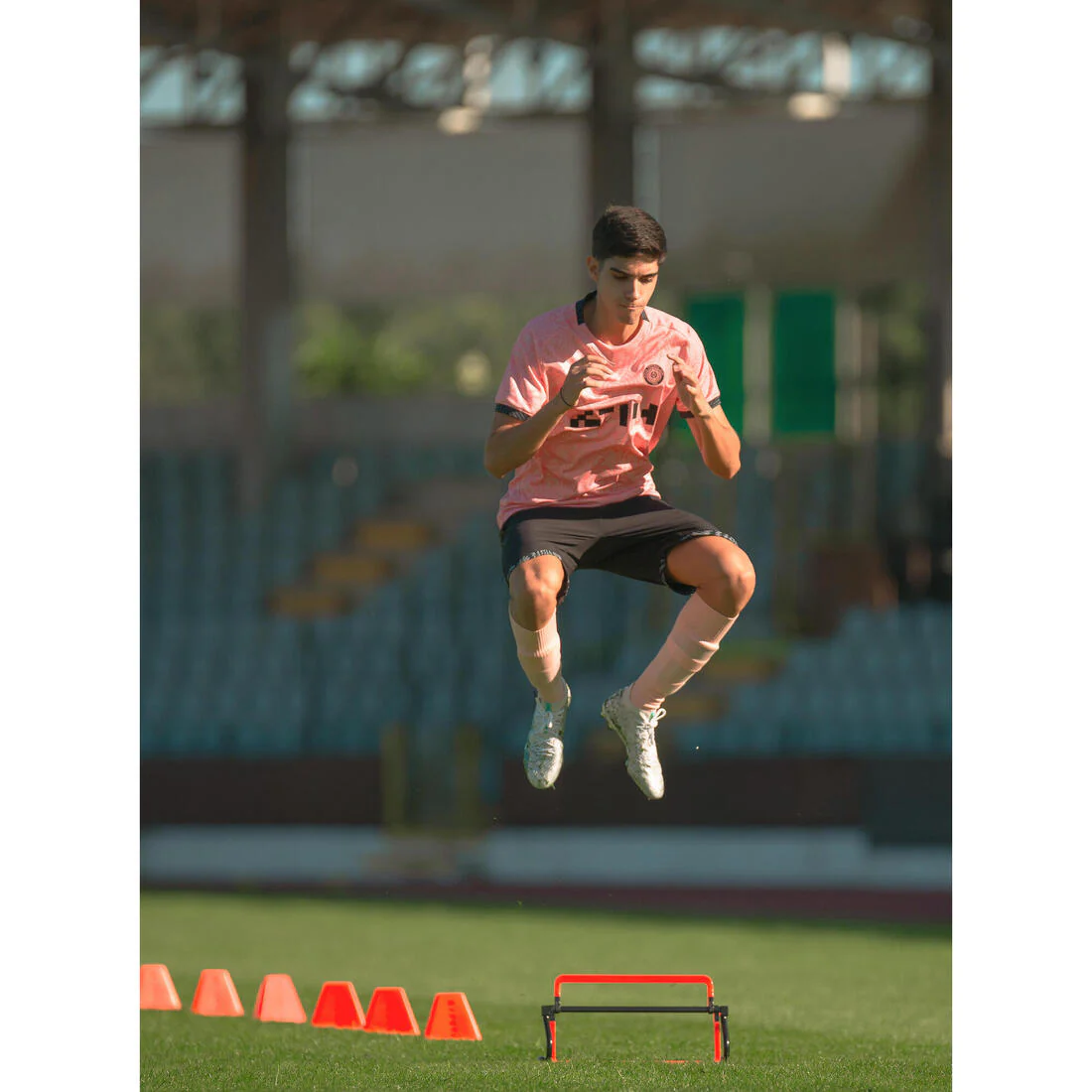 6 CONOS DE ENTRENAMIENTO ESSENTIAL 15 CM NARANJA - Image 6