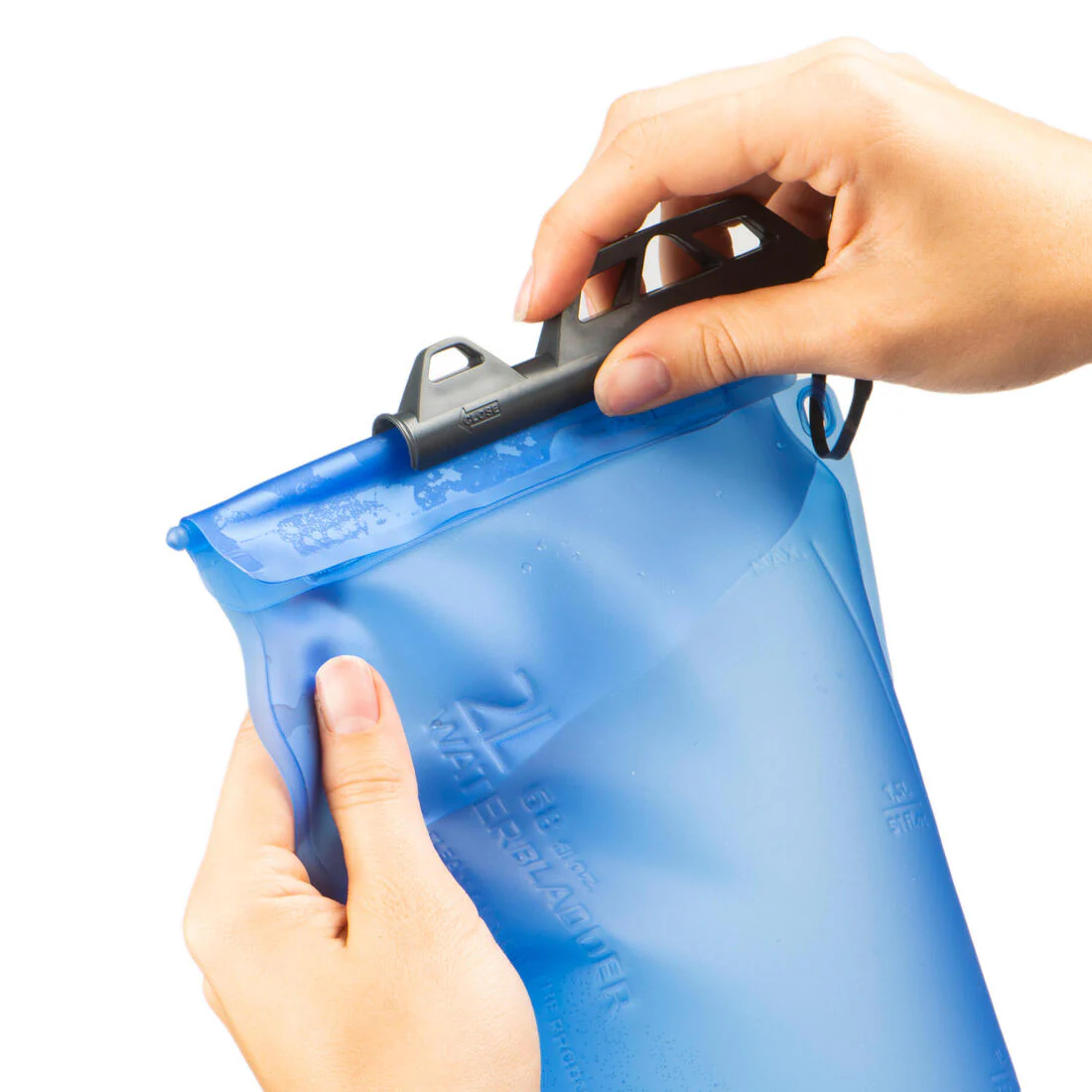 BOLSA HIDRATACIÓN MTB AZUL TRANSLÚCIDA 2 L - Image 2