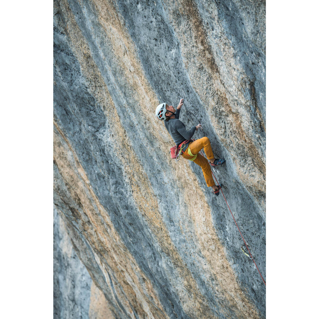 CASCO ESCALADA Y ALPINISMO EDGE BLANCO/ROJO - Image 25
