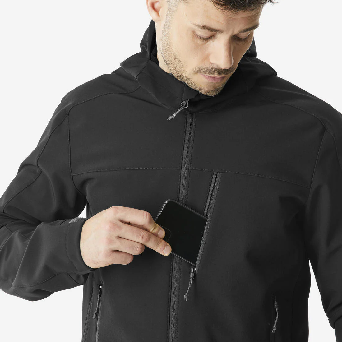 CHAQUETA DE SENDERISMO CORTAVIENTO SOFTSHELL HOMBRE MT500 - Image 7