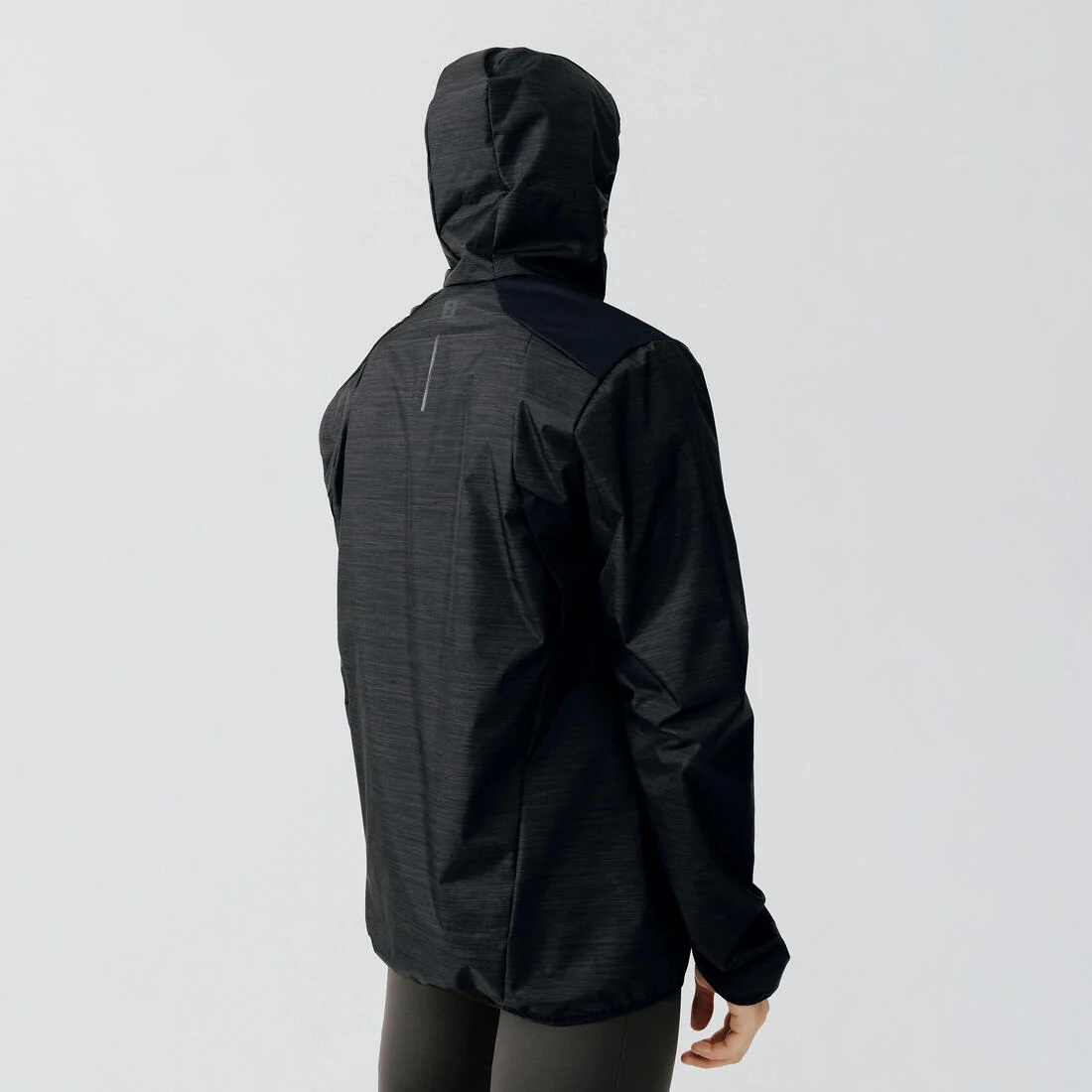 CHAQUETA IMPERMEABLE DE RUNNING HOMBRE KIPRUN RUN 100 NEGRO - Image 3