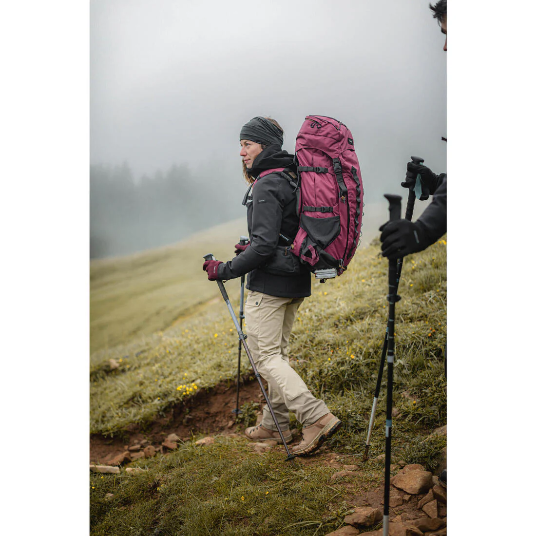 CHAQUETA SOFTSHELL CORTAVIENTO MUJER MT500 - Image 6