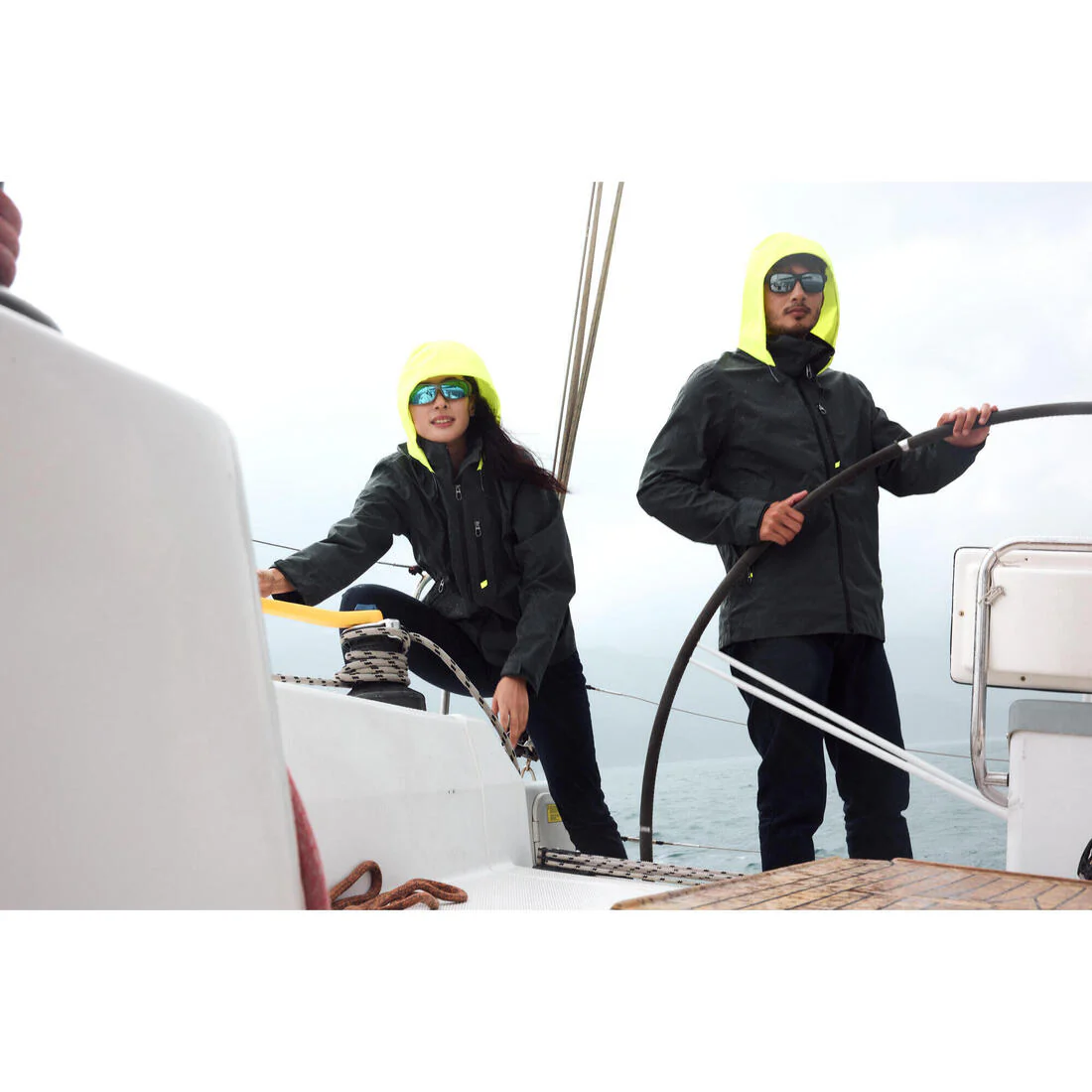 Chaqueta Vela Sailing 500 Hombre Gris Capucha Amarilla Impermeable Cortavientos - Image 25