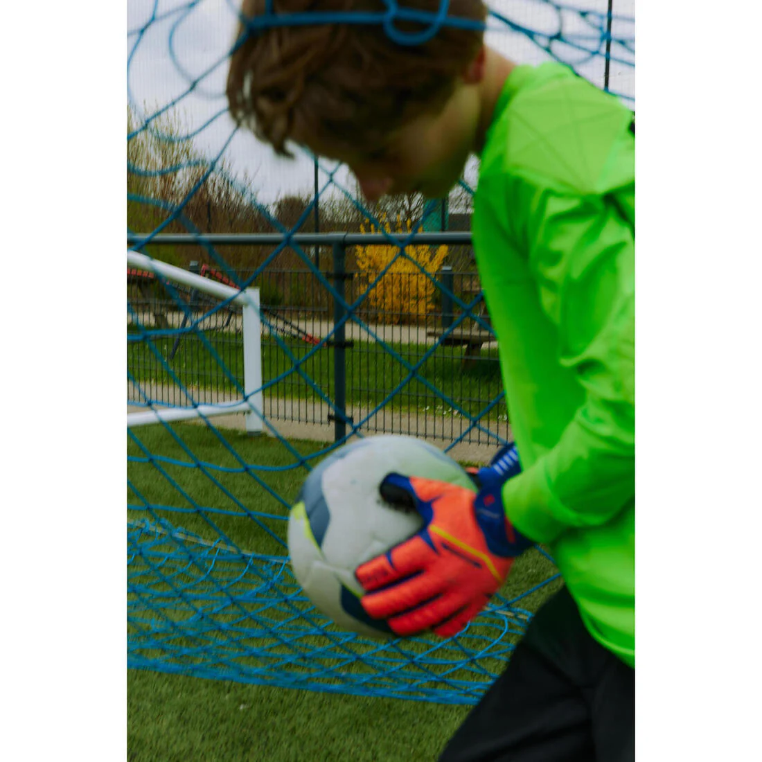 Guantes F500 Viralto Shielder naranja/azul niños - Image 10