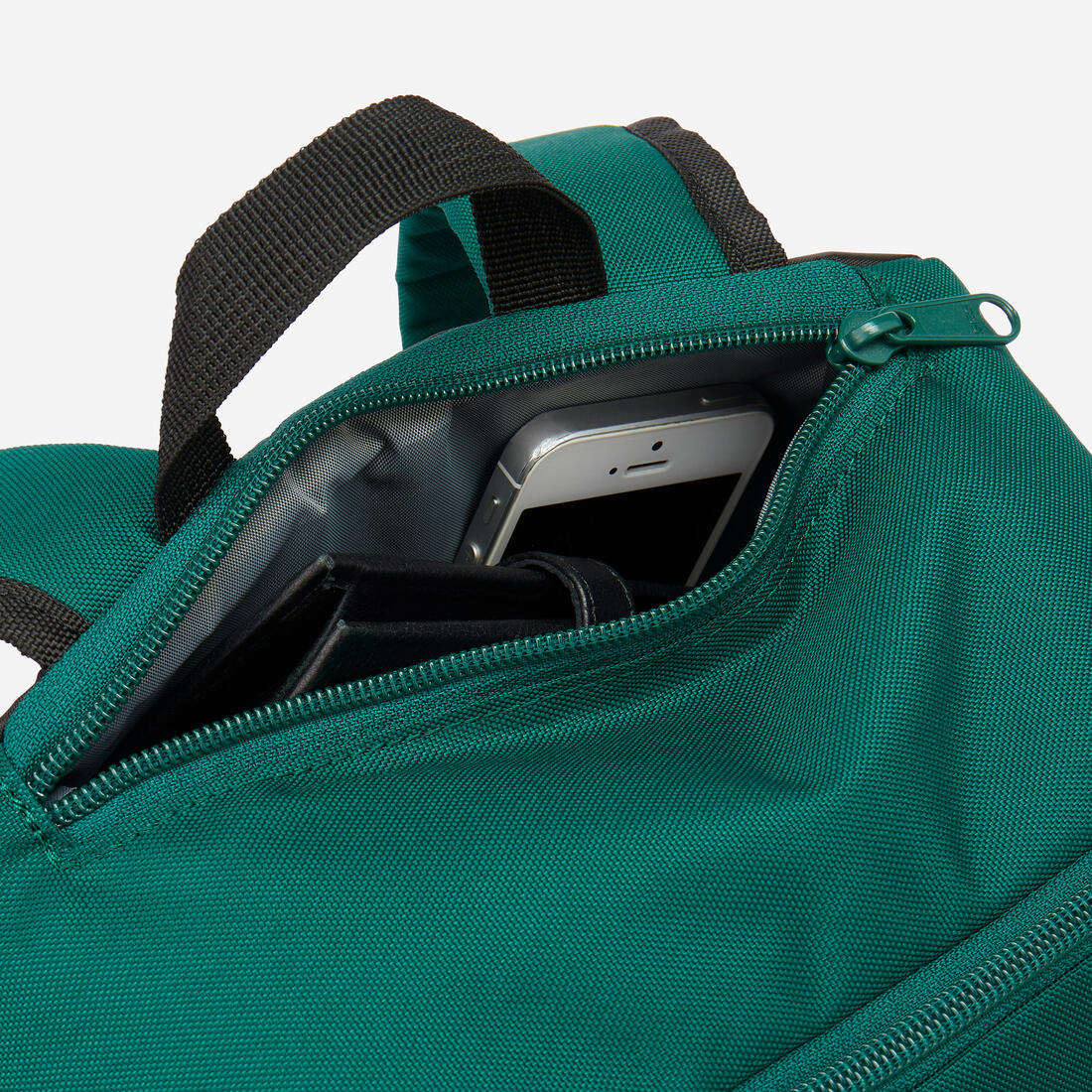 MOCHILA DEPORTIVA CON COMPARTIMENTO CALZADO 17L - Image 13