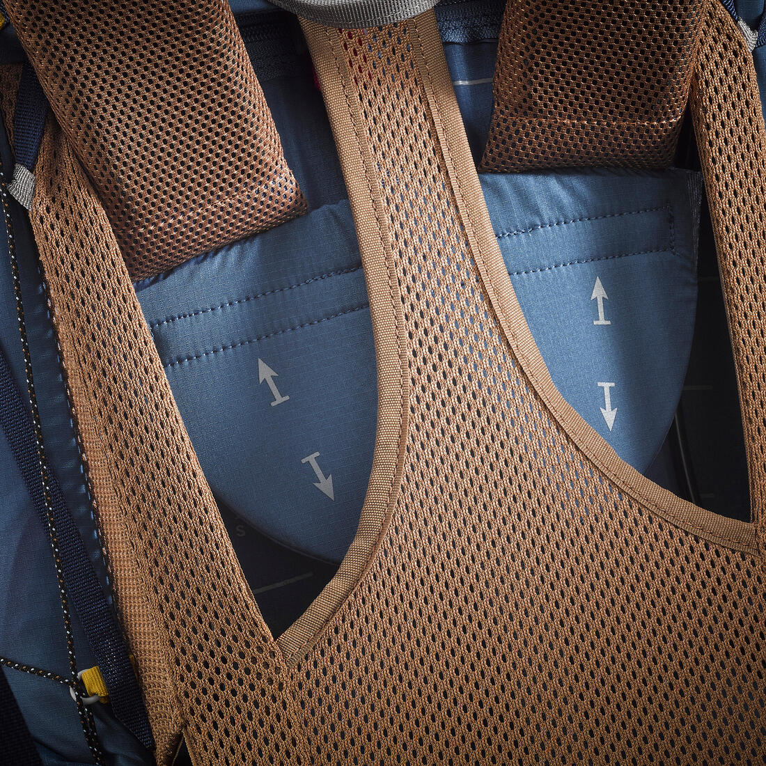MOCHILA SENDERISMO HOMBRE 50+10 L MT900 LIGHT - Image 6