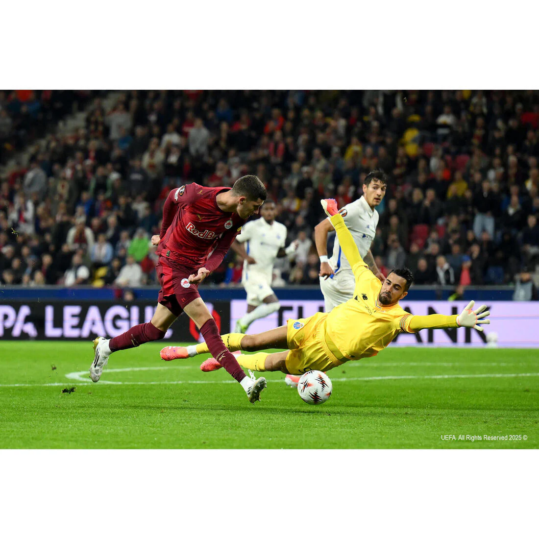 PELOTA DE FÚTBOL OFICIAL DE LA UEFA EUROPA LEAGUE 25/26Se vende con caja. - Image 13