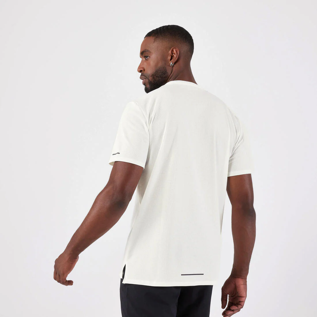 POLERA RUNNING TRANSPIRABLE HOMBRE DRY 500 - Image 27