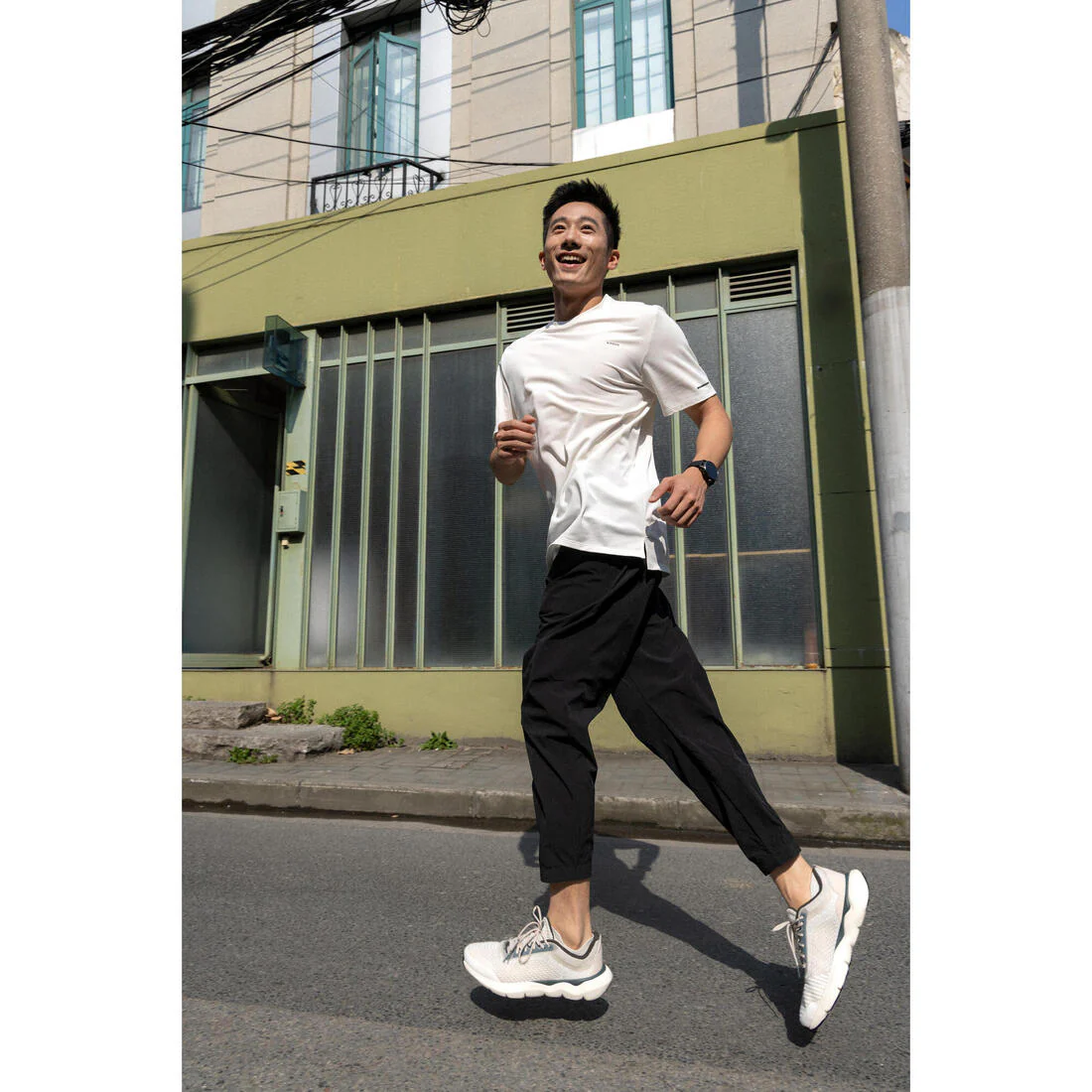 POLERA RUNNING TRANSPIRABLE HOMBRE DRY 500 - Image 45