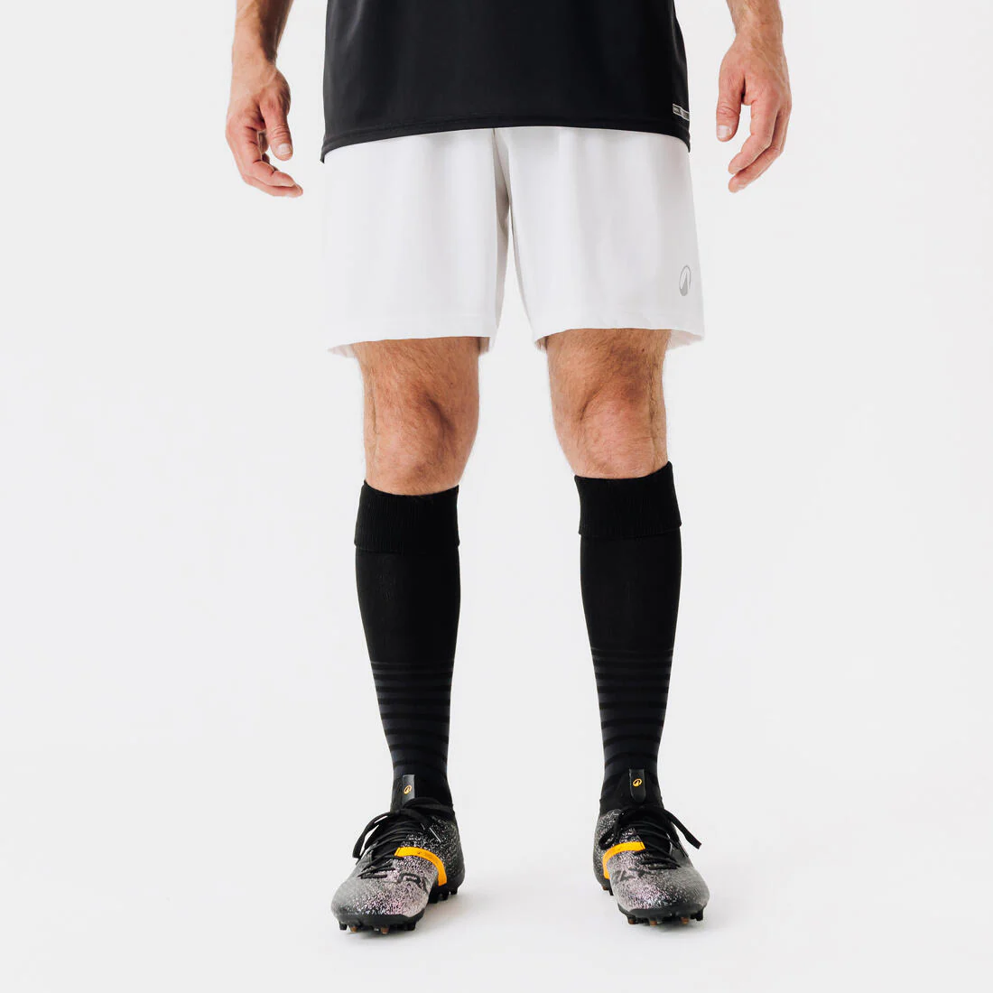 SHORT DE FÚTBOL ADULTO ESSENTIEL