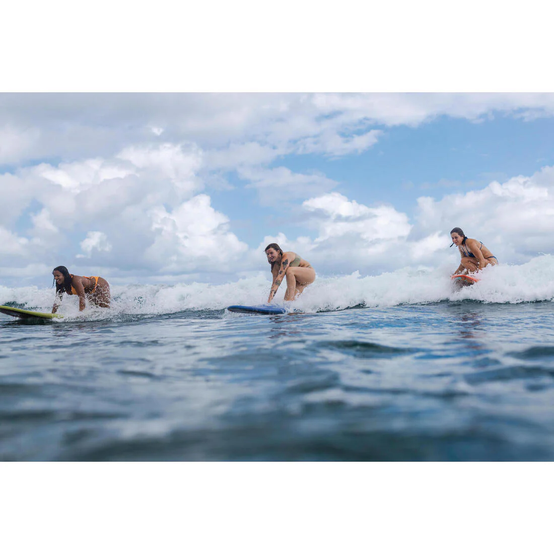 SOSTÉN BIKINI TRIÁNGULOS SURF MUJER MAE KAYSHOT - Image 48
