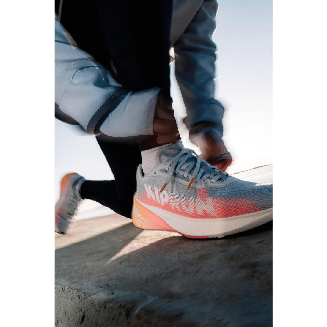 ZAPATILLA RUNNING MUJER KIPCORE PREMIUM - Image 11