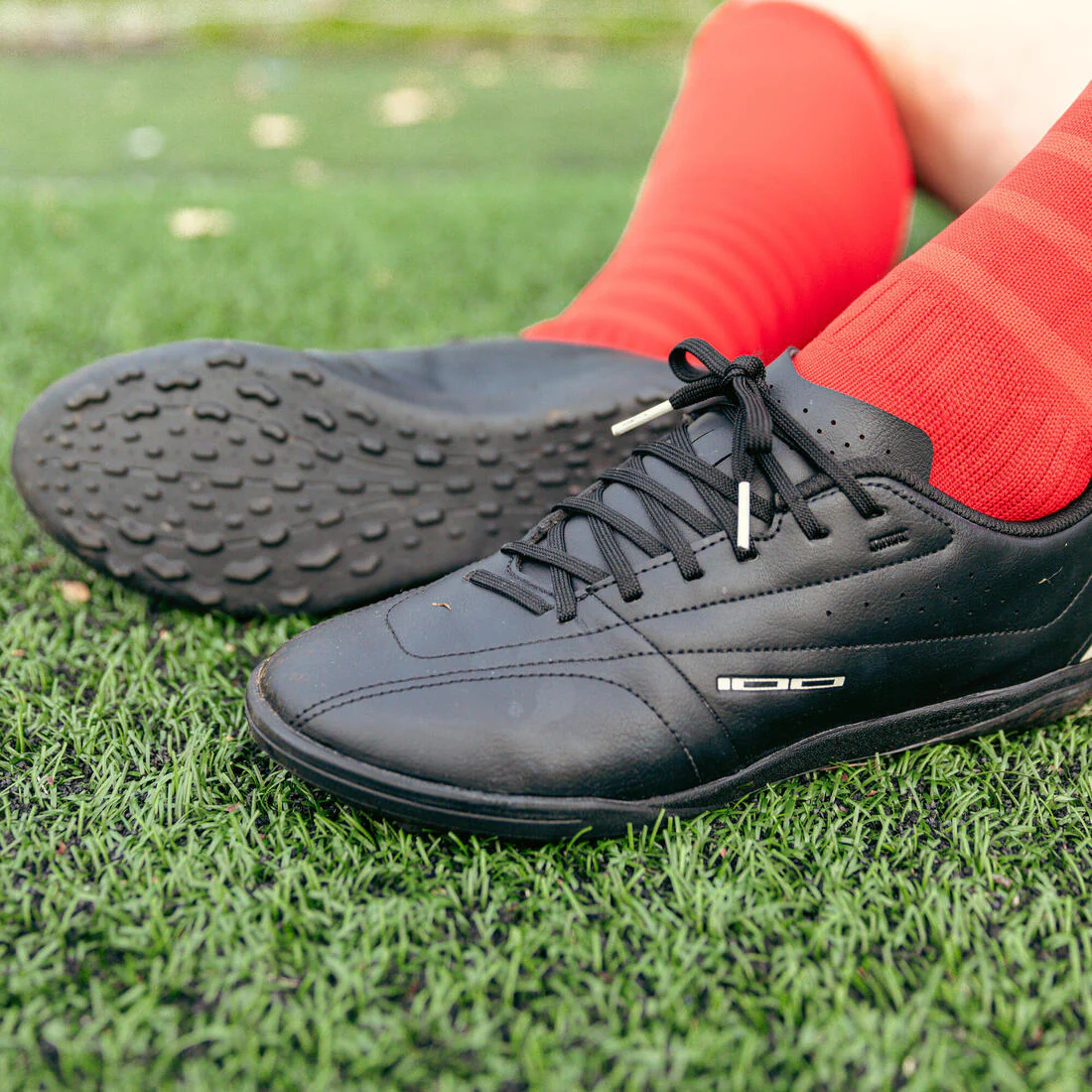Botines De Fútbol Adultos 100 TURF TG Negros - Image 9